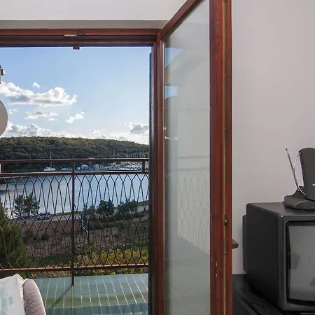 Franko 234 Πανσιόν Πούλα